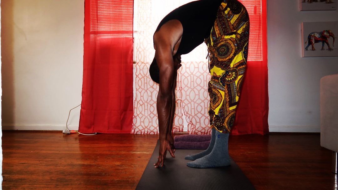 akapowerful's tweet photo. #health : #yoga 
-
Working on my poses. At the same time increasing my ability to breathe correctly.
-
With so much work &amp; having a personal life yoga keeps me balanced. It releases me of inner &amp; outer tension. #yogapractice allows me to connect with my higher self!
-
#Monday https://t.co/uvvn98WrpD