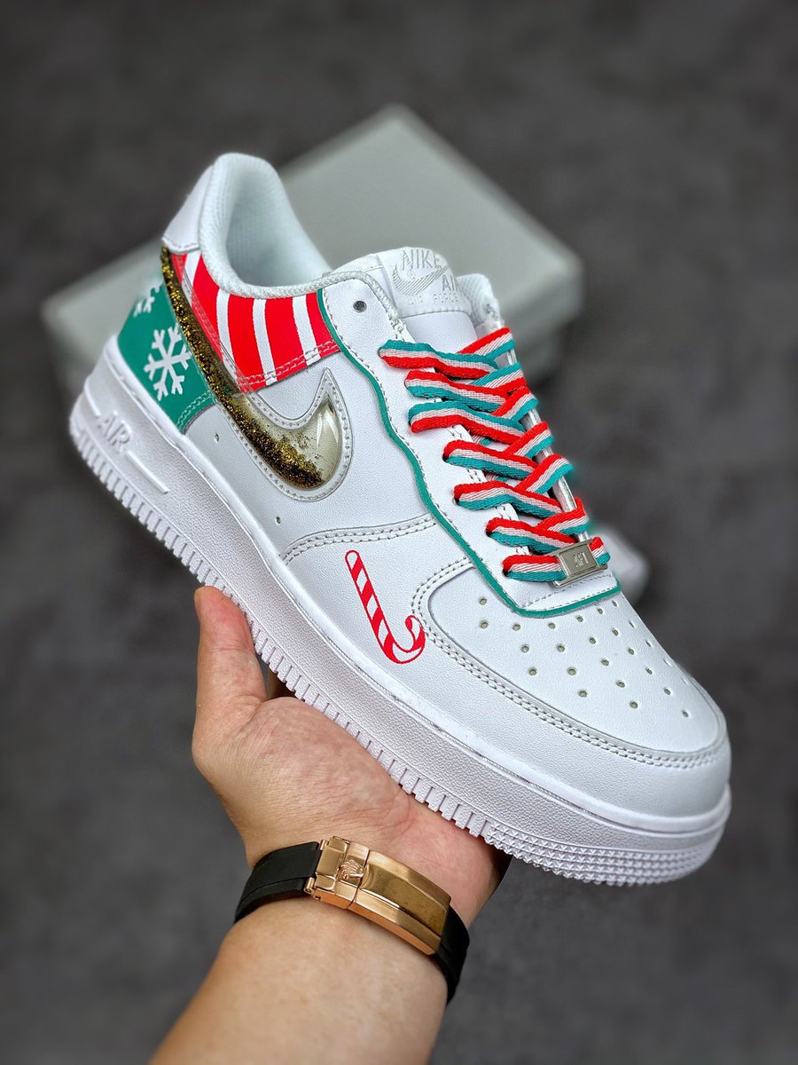 joy_shoes's tweet photo. Christmas gifts🎁🎄
 #Nike Air Force 1 Low 07 Christmas#christmas #af1 #airforce #airforceone https://t.co/h92Sk12B19