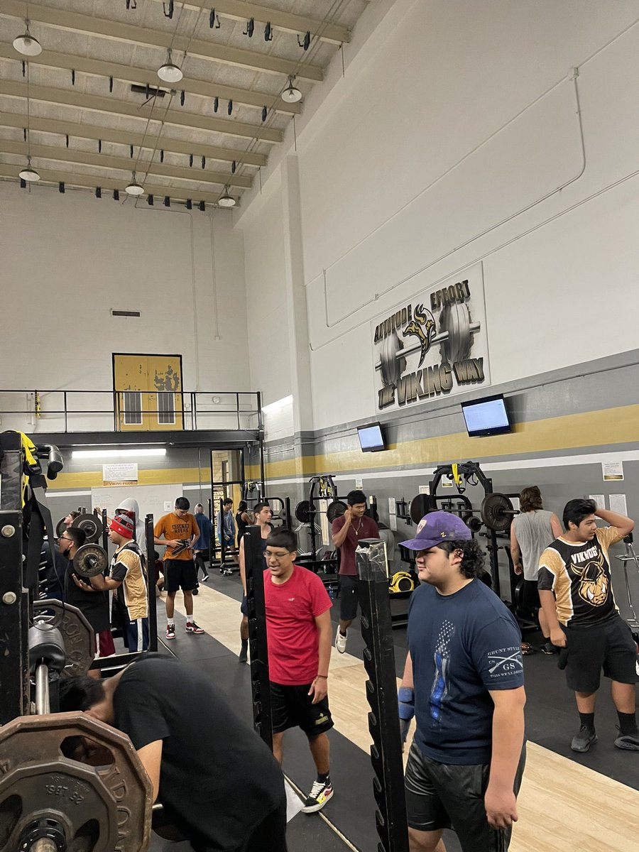 Viking Powerlifting tweet media