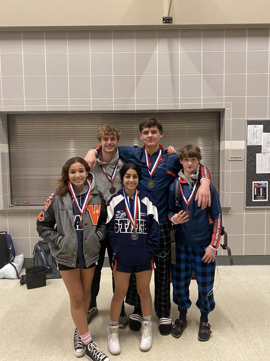 wakelandwrestle's tweet photo. Bringing home some hardware!
Templeton 1st
Hattar 2nd
Babilonia 3rd
Nodes 3rd
⁦@zachmiller71⁩ 3rd
#wakelandwrestling #podiumclimber https://t.co/fuJCkUT3Dx