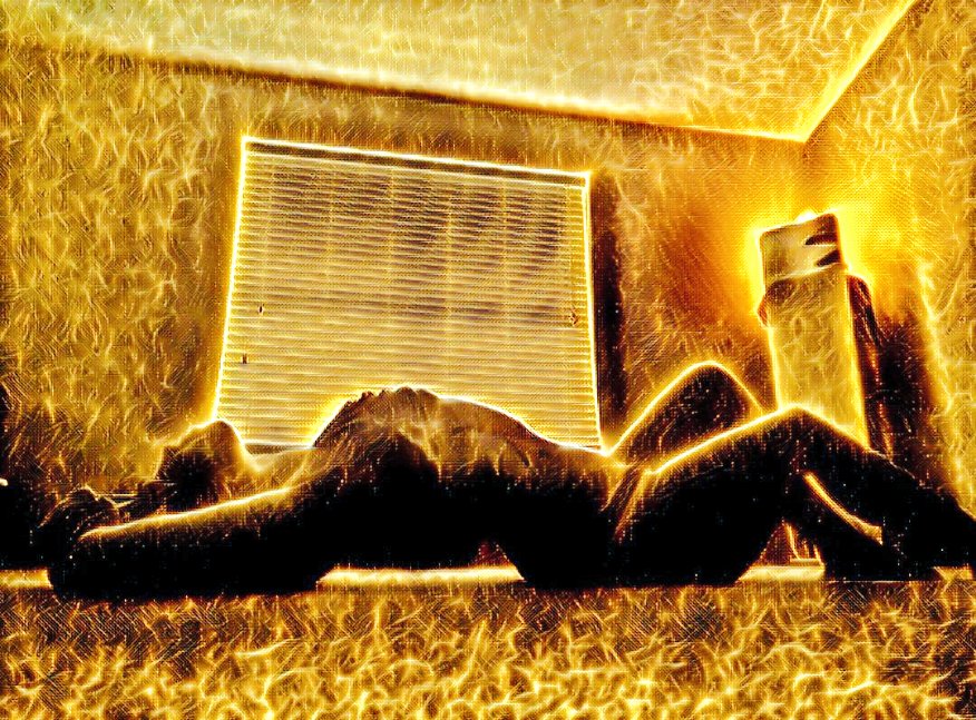 WiseGal_LaE's tweet photo. I dream
Of the electricity in your skin
Playing sparks upon my fingers
Lighting my incandescent world
Again with Life
You sparkle in me hope
All the light you bring
You my lightning
My crackle in the sky.
#Atticus #BeAMasterpiece #ShesElectric #WiseGal #DivineFeminine #VibeHigh https://t.co/VAW1kSXln1