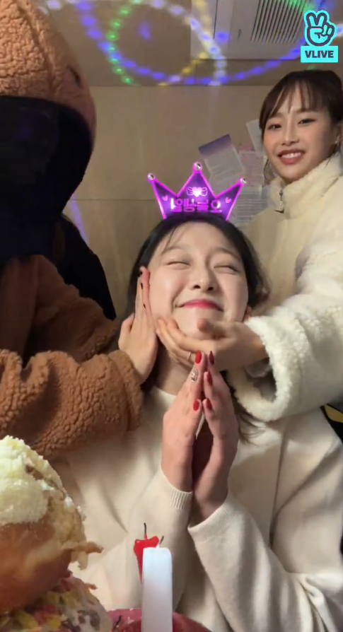 hourlyaeong's tweet photo. https://t.co/SiZKqXuQt0