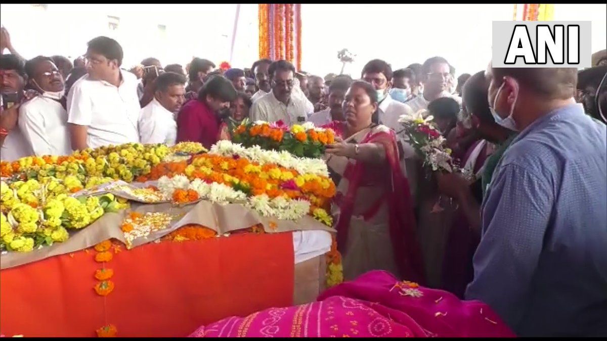 ANI's tweet photo. Chhattisgarh: A large number of people paid tribute to Colonel Viplav Tiwari who along with his wife &amp; minor son died in a terrorist attack in Manipur, at Ram Leela Maidan in Raigarh earlier today https://t.co/CRgZN2QHbH