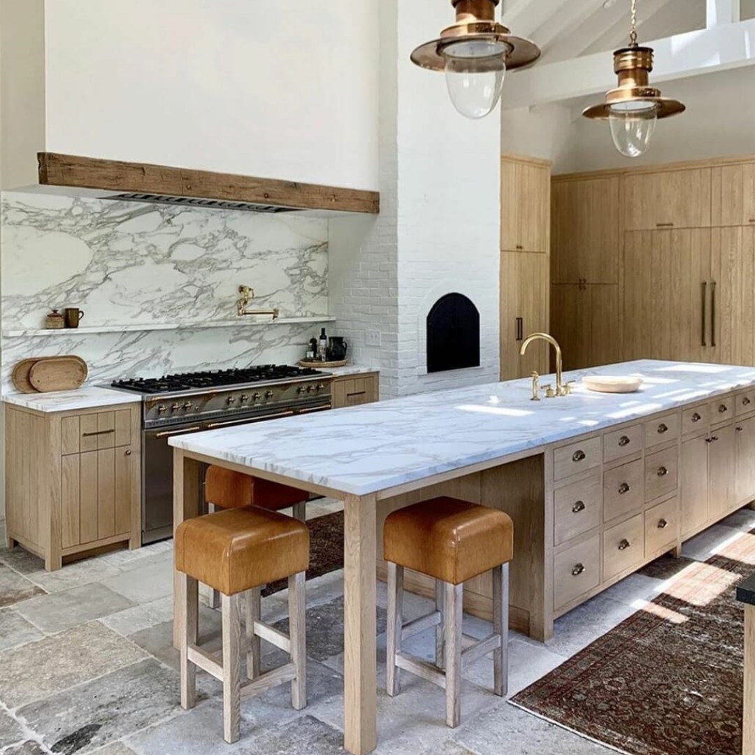 Marbledotcom's tweet photo. Designed for relaxed elegance, marble islands helps make your kitchen the ultimate place to gather, eat and entertain. ✨

#marble #kitchenmarble #kitcheninsp #interiordesign #naturalstone #kitchenisland #kitchengoals #kitchendetails #kitchenstories #kitchenreno #kitchentips https://t.co/6wwf3SB1dU