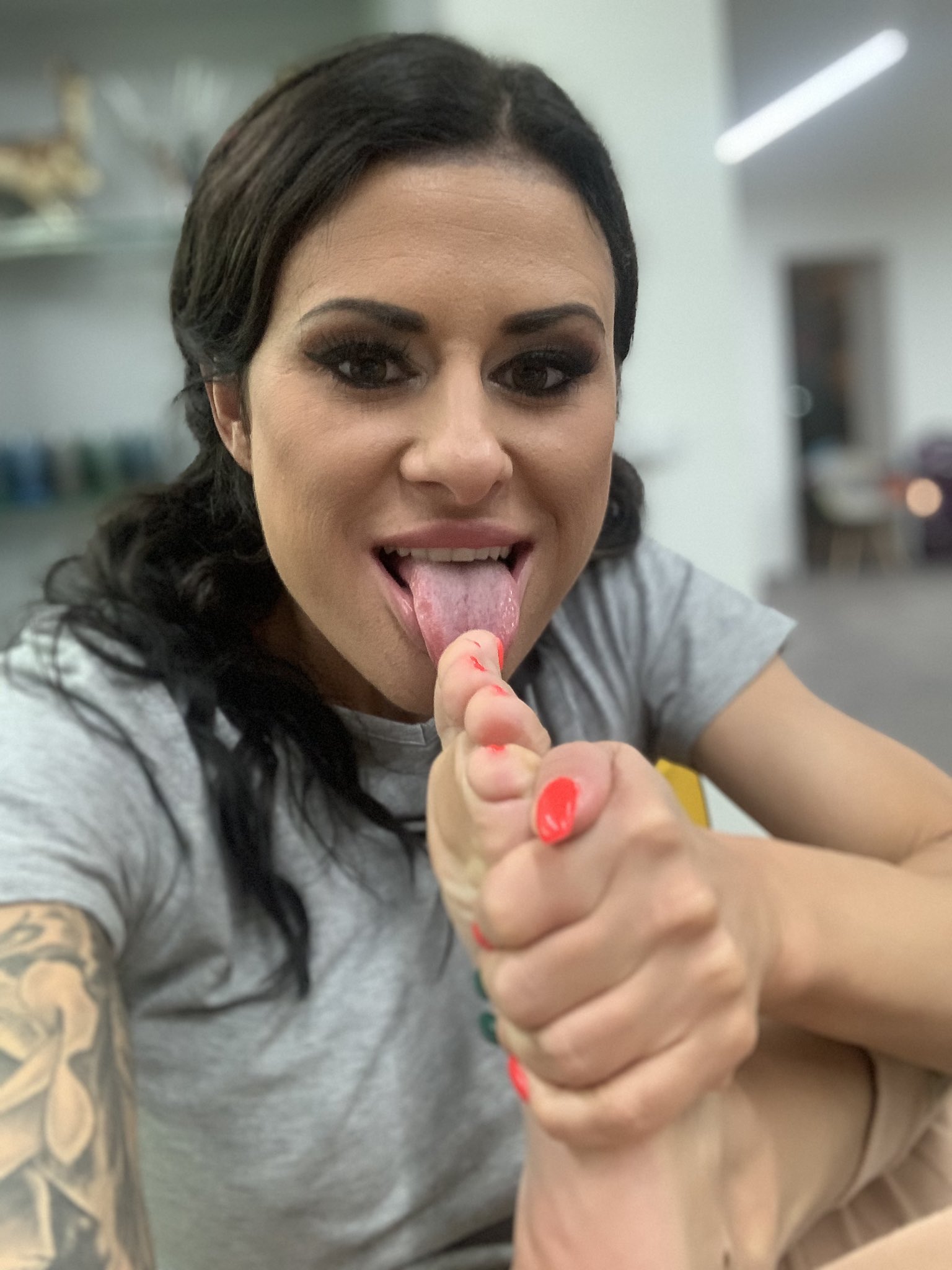 TW Pornstars - Billie Star Official. Twitter. Some feet 🦶❤️🦶 @sins_vr # feet #girl #funny. 5:02 PM - 15 Nov 2021