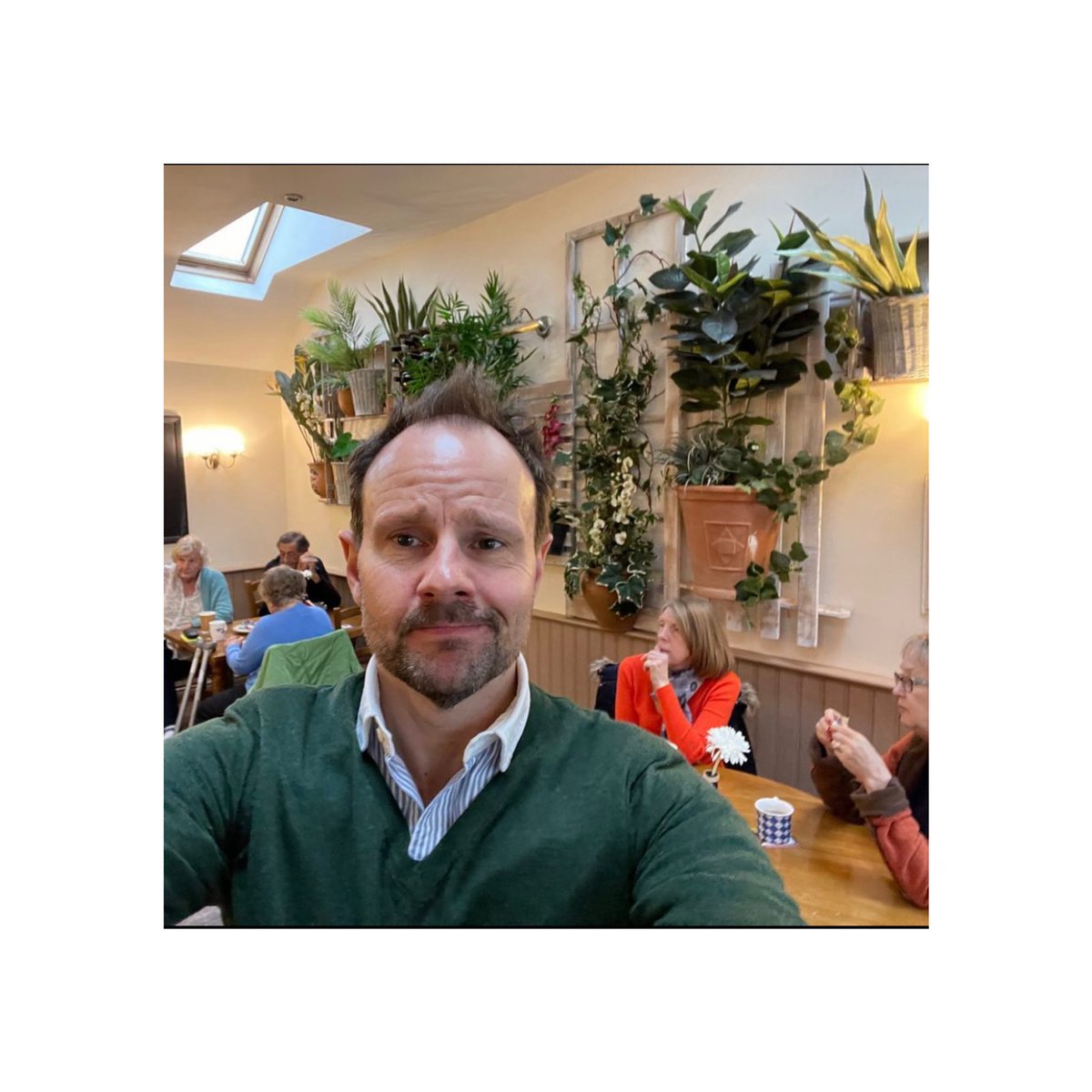 easuffolktories's tweet photo. Meet up Mondays - My turn to serve the teas and coffees. Good to catch up and check everyone’s ok. ☕️

@MeetUpMondays @VolSuffolk @easuffolktories @CASuffolk #Goodneighbours #community #eastsuffolkconservatives https://t.co/u1e8WosBL7