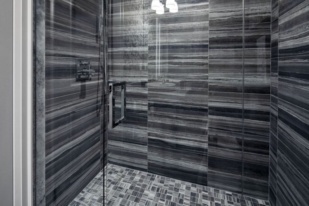 trinitile's tweet photo. Loving the contrast in these shower #tiles ◼️◻️▪️ ▫️

#TriniTile https://t.co/KGFHphdqMt
