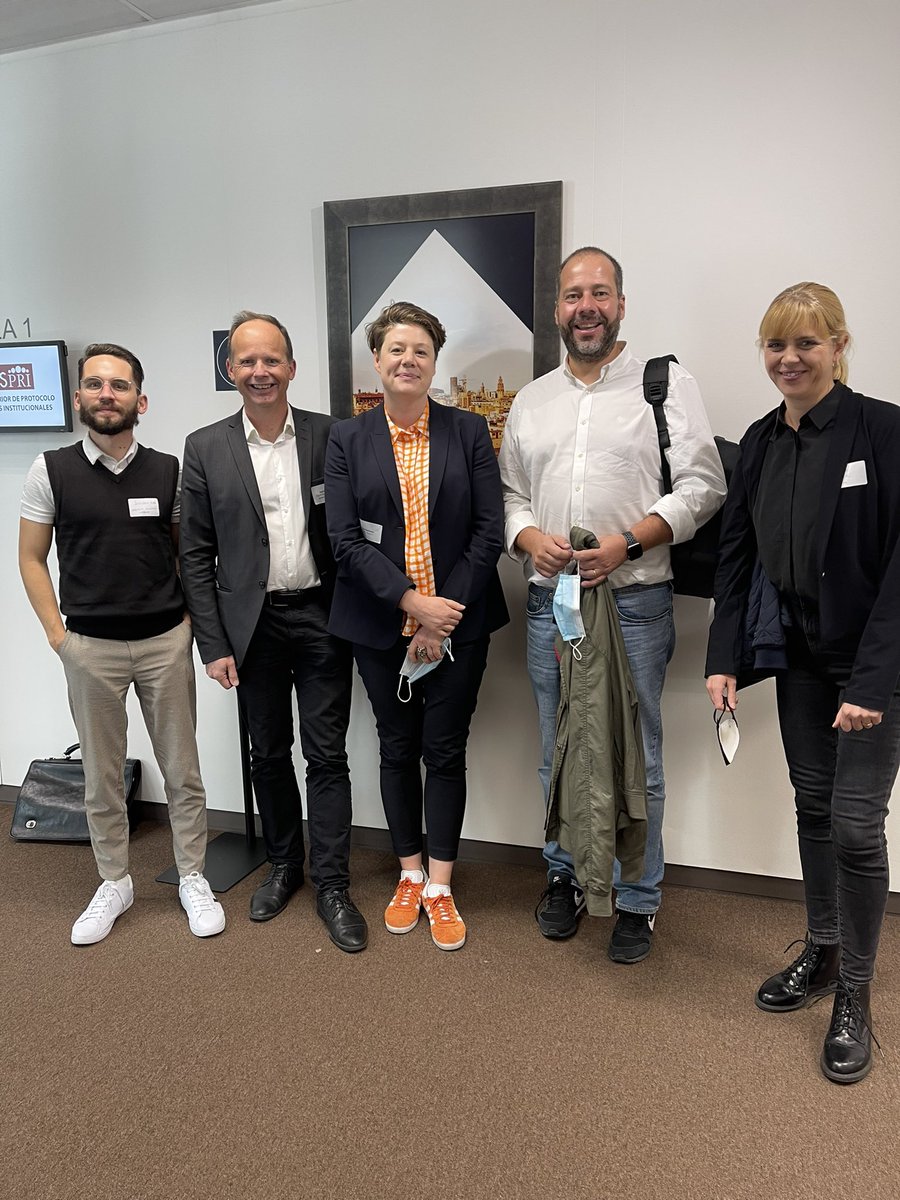 move21eu's tweet photo. We are at Smart City Business Forum, part of Smart City Expo #scewc21 in Barcelona. #MOVE21 was invited to frame the mobility workshop - how do we upscale and mainstream #clean high impact innovations for #urbantransport? Come join us tomorrow 13:00 at the Nordics pavilion! https://t.co/6fkVRwHDOV