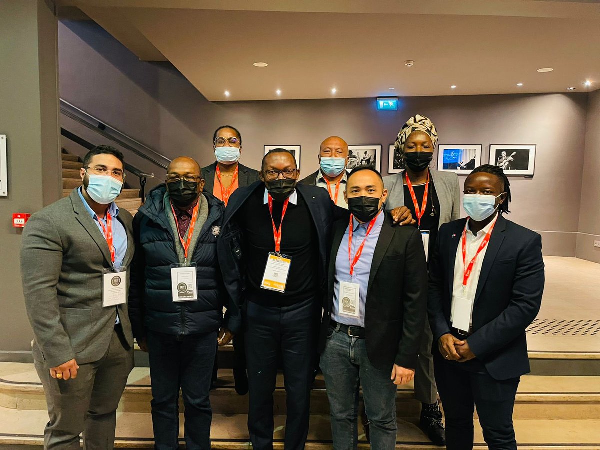 CONGRÈS DES MAIRES DE FRANCE : 

Le 103e Congrès des Maires de France, se déroule du 16 au 18 novembre 2021, aux portes de Versailles. <a href="/francoisbaroin/">François Baroin</a> <a href="/sergesmo/">Serge SMOCK</a>