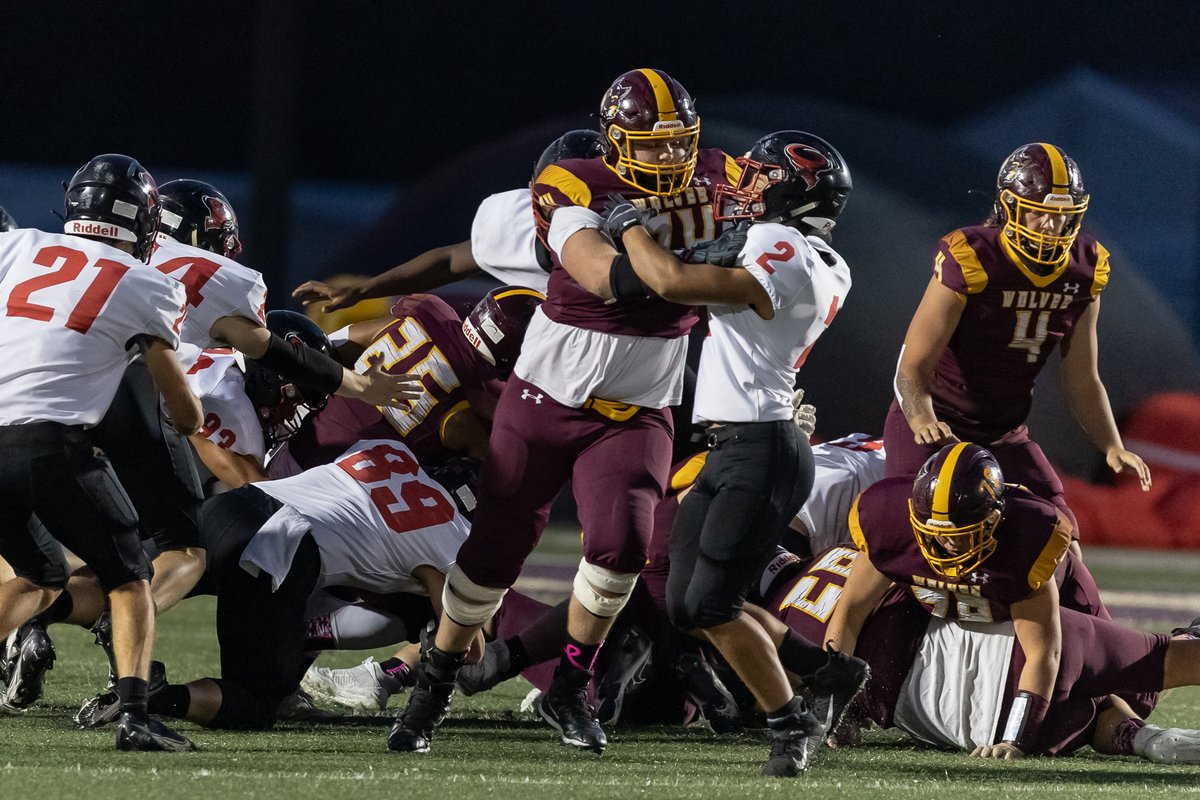 SBLiveARK's tweet photo. Vote now: Who is the top offensive lineman in Arkansas high school football? https://t.co/wFWDX9vTWk #arpreps https://t.co/Bm3VEbPRUi