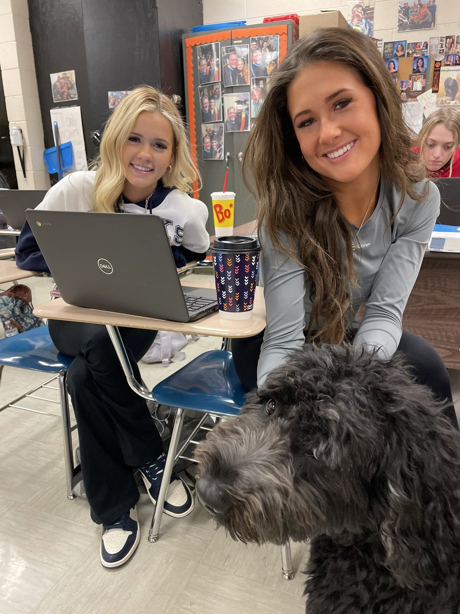 PowellNewspaper's tweet photo. We enjoy having Cooper in class with us!🐶 https://t.co/Fk0uDlCWiC
