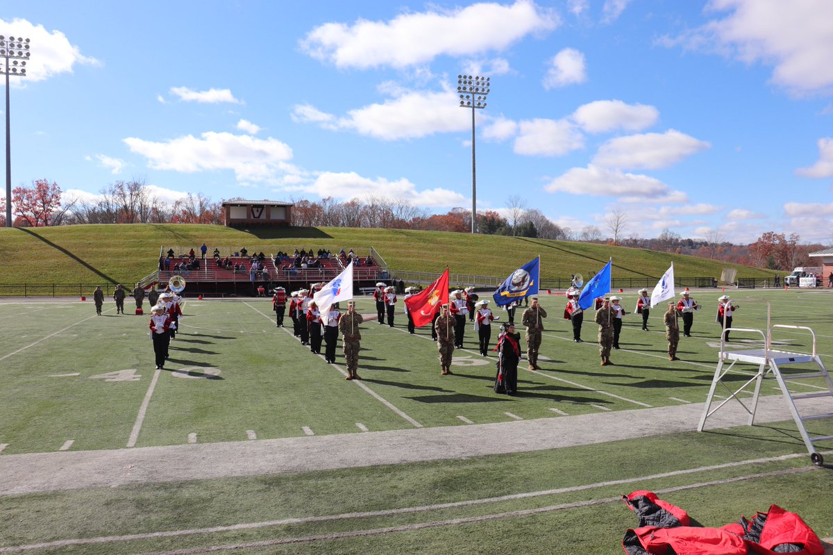 UVAWiseArmyROTC's tweet photo. On November 13th, UVA-Wise Cavalier Company participated in the Veterans Appreciation football game! At halftime, cadets, along with other organizations of the school, held a presentation to honor those who have served in our armed forces! #VeteransDay2021 #FightingCAVs @UVA_Wise https://t.co/Rq8JcmNwWq