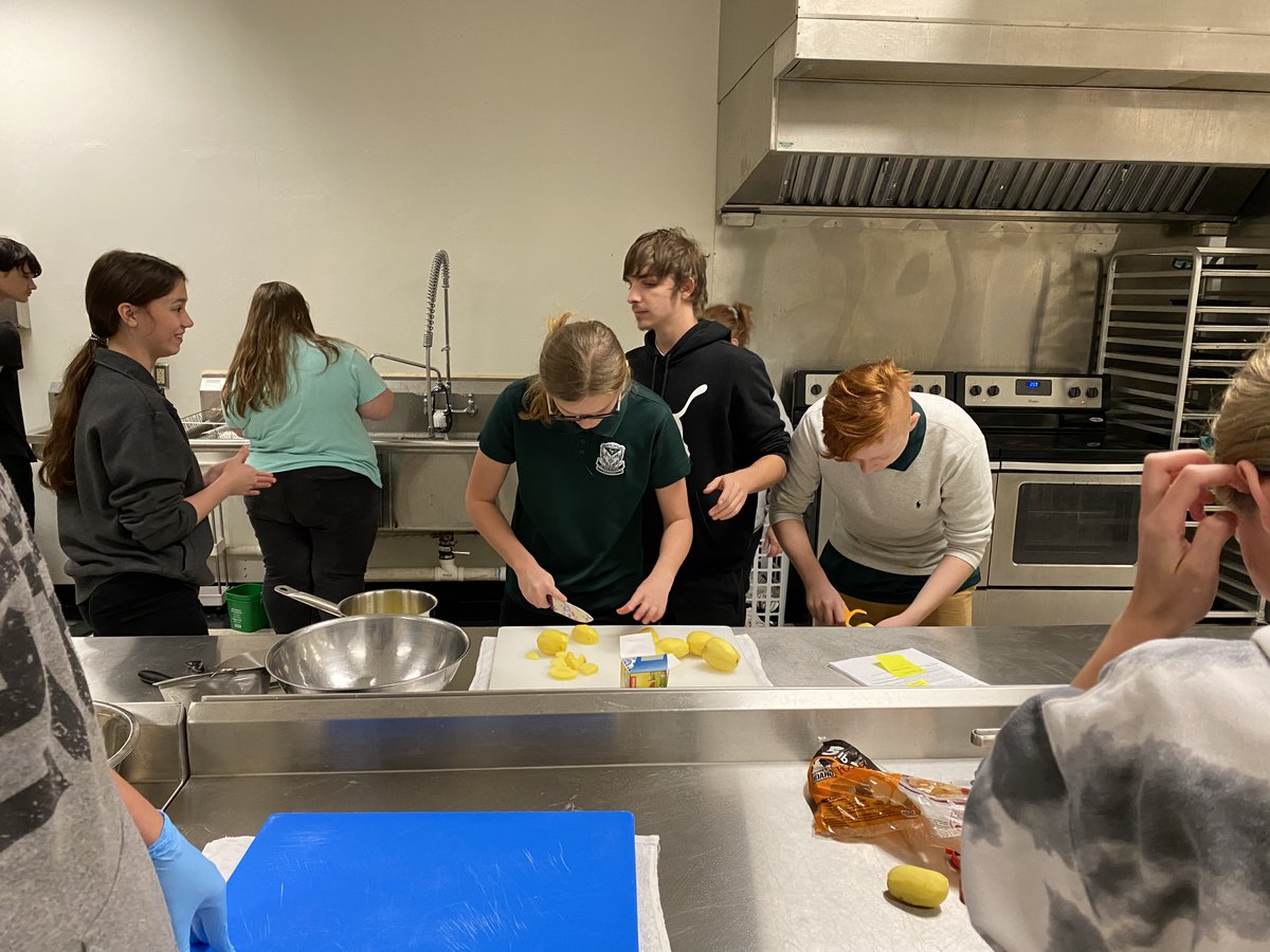 A few pictures from last week!
One on students comparing and contrasting two methods to make creamy mashed potatoes 
A 7th-grade dance group mastering their Christmas performance and students learning how to set tables!
Thanks, Ms. K for the pictures!