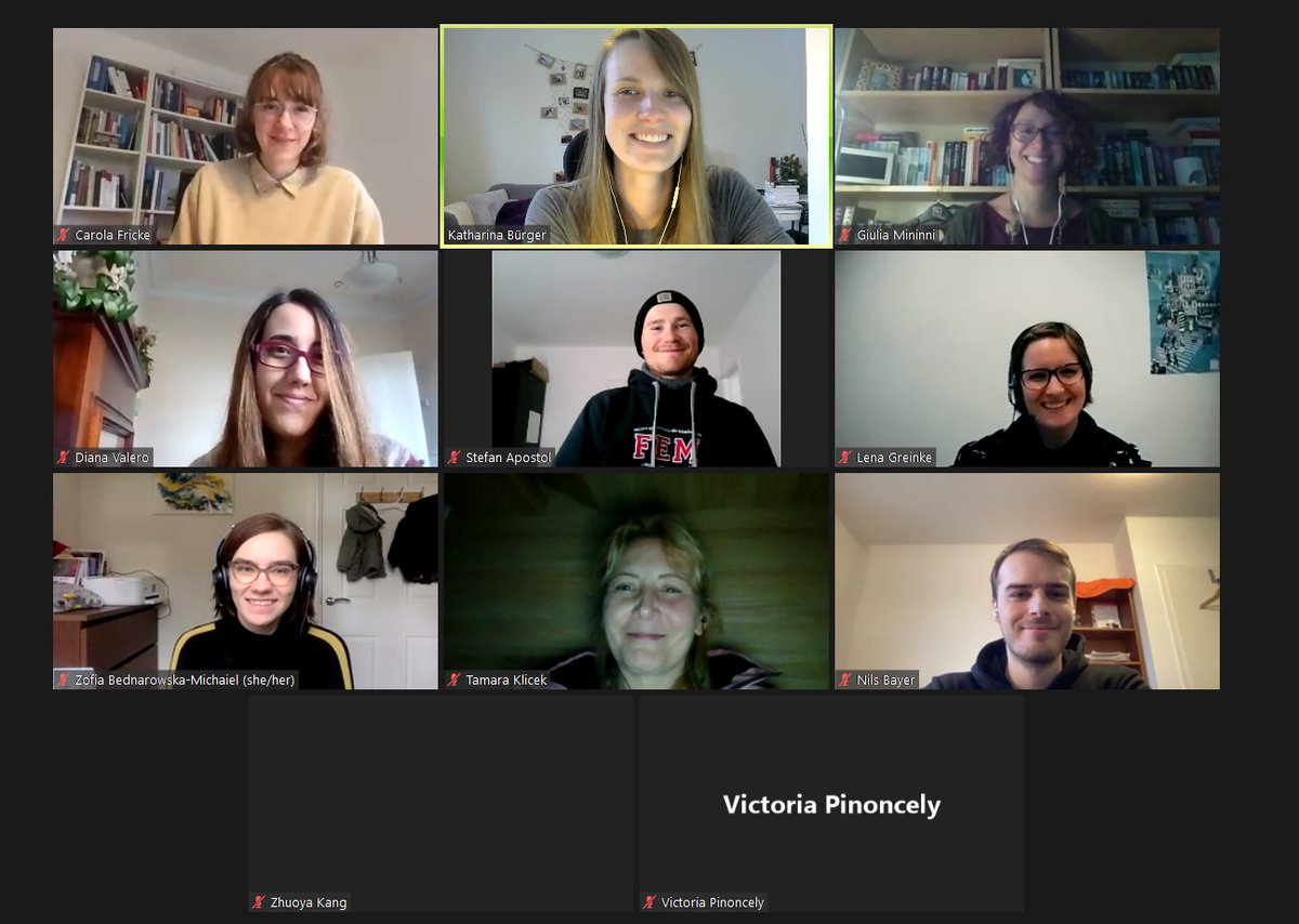 KBuerger_'s tweet photo. It's #AcWriMo #AcWriMo2021 and today's the last @regstud #RSAWritingGroup session in 2021. It's great to again welcome so many🌎international students, ECRs and researchers who will be working on their drafts and writing in the next two hours✍📚 #AcademicChatter #phdchat https://t.co/kHJa7lm0u0