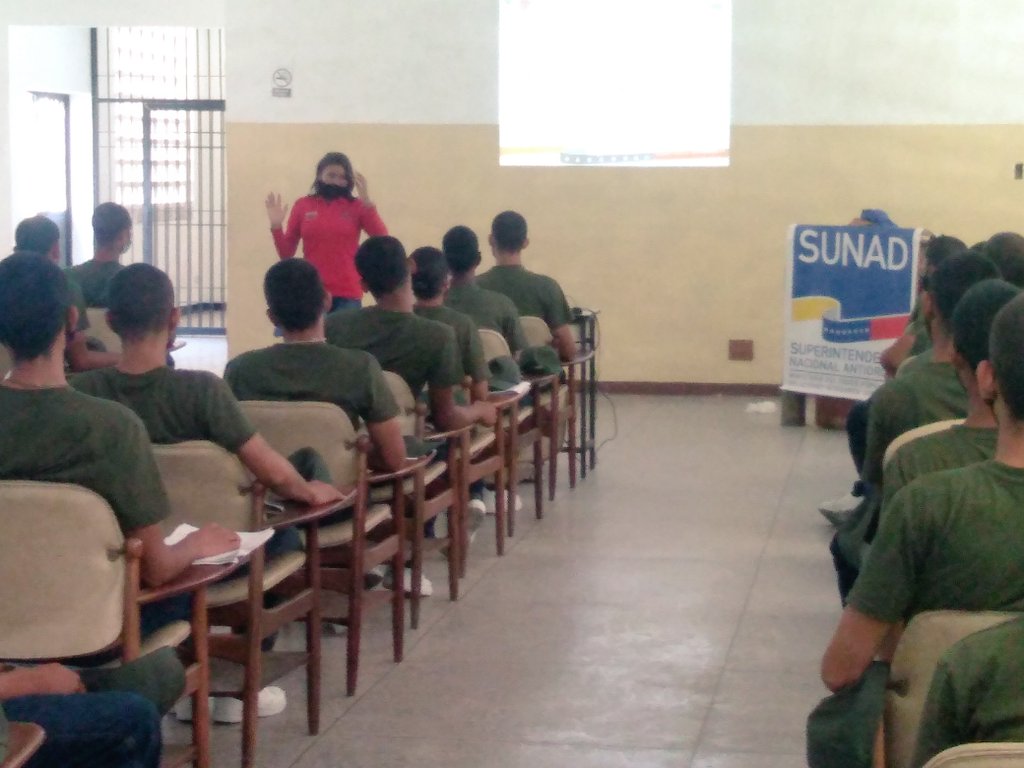 AB_Grumetes's tweet photo. #Grumetes del Contingente 🅱️2⃣1⃣ recibieron de la mano @SUNADLaGuaira taller de uso indebido y consumo de drogas. Seguimos #EGRSalvandoEstrellas ⚓⚓⚓🌠🌠🌠🌠 @Alexjvb44 @ArmadaFANBVzla @fundaboficial21 @AB_DINAED @DigesaludFANB @ab_dnait https://t.co/YyhOKNvVQM