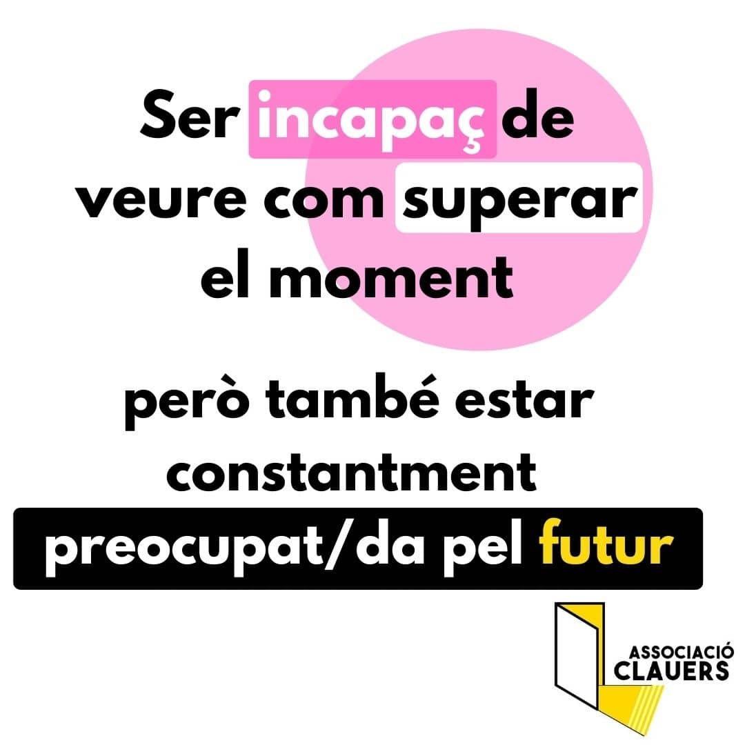 Ass_Clauers's tweet image. • Com és viure amb ansietat i depressió??

🔸 Despertar-te esgotat/da però també ser incapaç de dormir a la nit.
🔸Sentirte molt sol/a però alhora molt angoixat/da a l&apos;hora de socialitzar.

 #salutmental #associacioclauers #ansietat #depressió