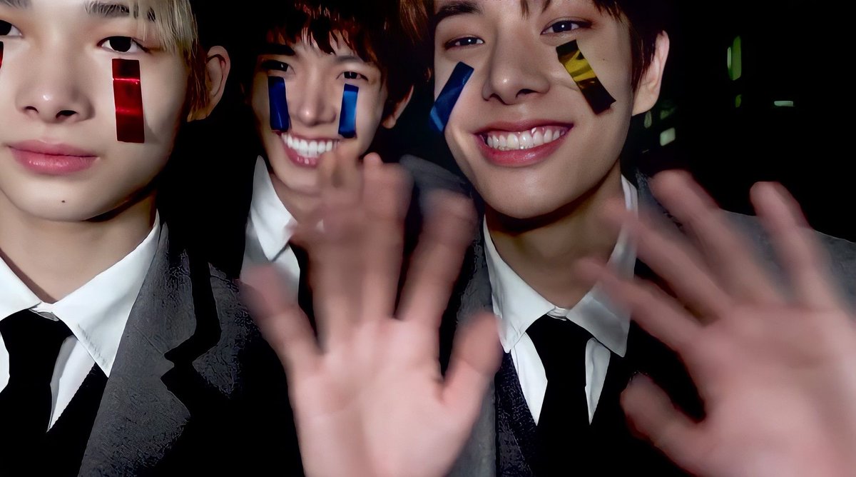 luvxriki's tweet photo. this trio istg https://t.co/RQEkDpQpXG