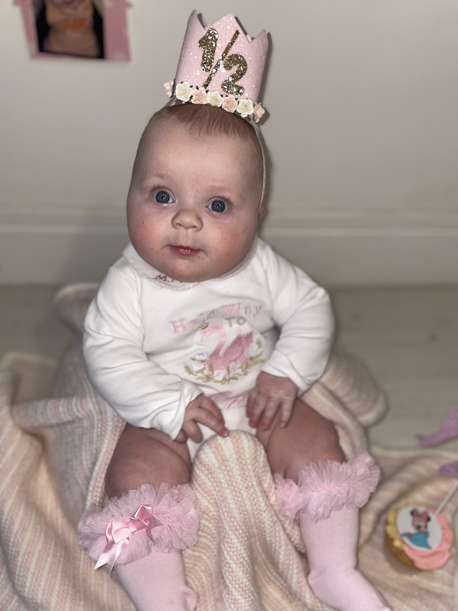 And just like that I have a 6 month old 👶🏼 💗. Time for another ?  X <a href="/Brodie_mack21/">Brodie Mackenzie</a>