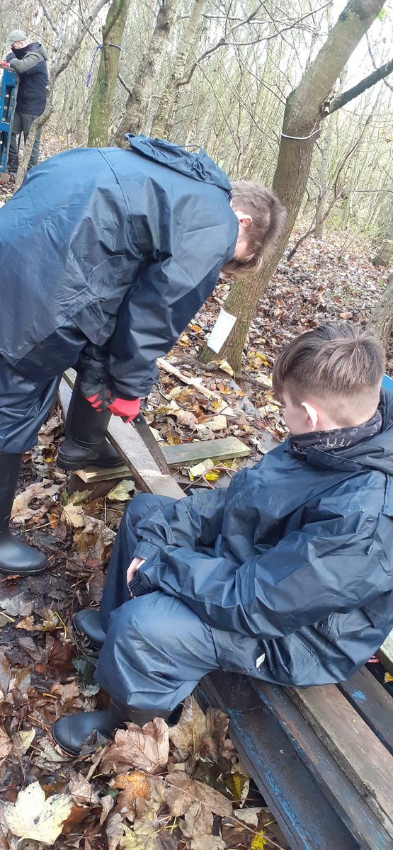 Michell94838555's tweet photo. Another great day at the woodland with the brave outdoors #youthworkcangeslives #tacklinginequalities #cldmakesadifference @CashBackScot @WWYPabshire @YouthLinkScot https://t.co/8hWKtfxqg4