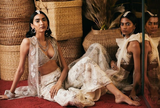 NTUArtandDesign's tweet photo. NTU Fashion Design alumna, Amrit Kaur, talks to @oliobymarilyn about showcasing her gorgeous contemporary South Asian collection ANK BY AMRIT at Vancouver Fashion Week @FashionWeek!
Read the full interview here: https://t.co/YzSMahnOYw #ntuart #vancouverfashionweek https://t.co/E292C8MA59