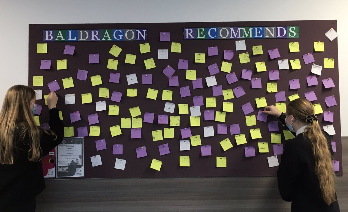 What a fantastic way to share our favourite books 😀 Wondering what book to read next? Then look no further at our very own <a href="/BaldragonAcad/">Baldragon Academy</a>  recommends wall!