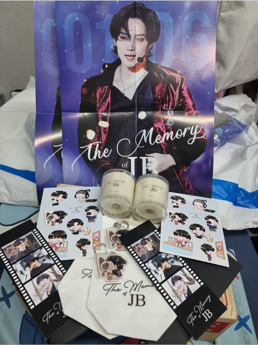 ได้รับของแล้วค่า น่ารักทุกชิ้นเลย 🌴💕 

#DefsoulTogether #TheMemoryOfJB