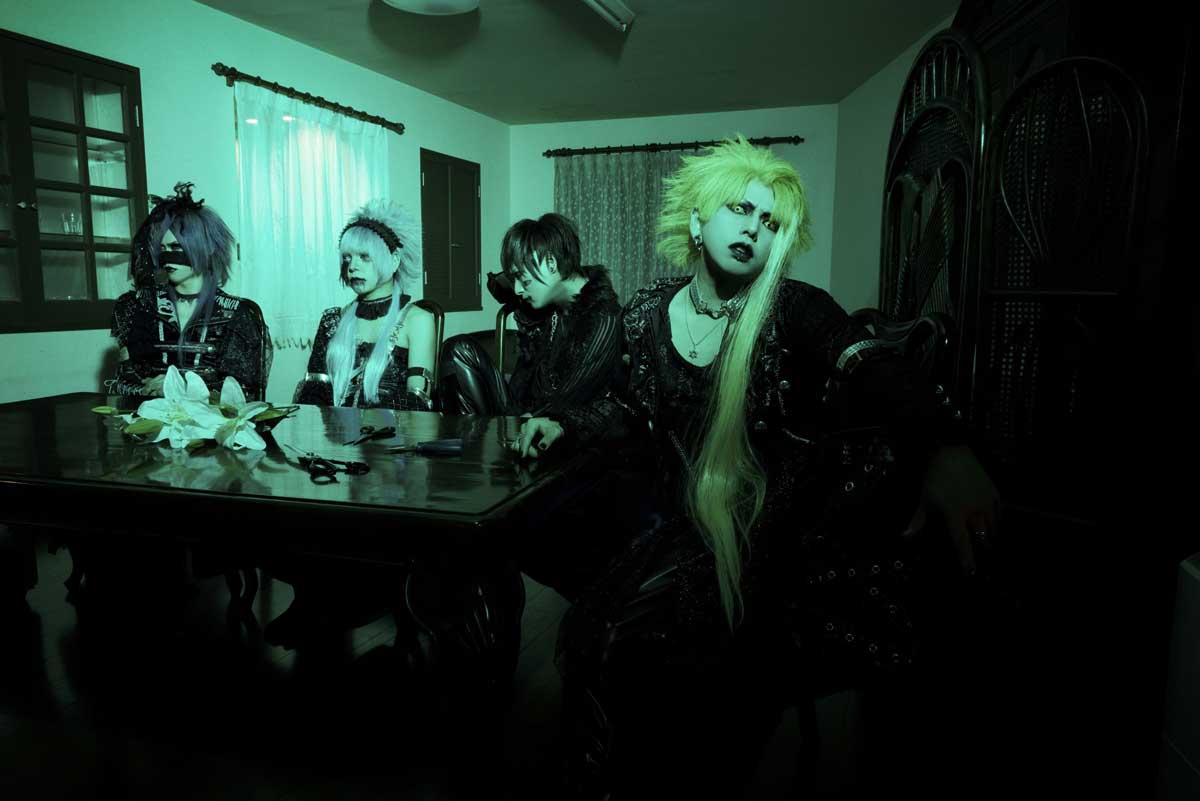 visunavi's tweet photo. 本日のライヴ(11/16)🎸池袋BlackHole

🔶ラヴェーゼ 最終単独公演 「End of Abyss」

🕰️16:30/17:00
会場📞03-5955-7396
📌https://t.co/5q8rzj3sGJ

#ラヴェーゼ https://t.co/B5tmD2UPRl