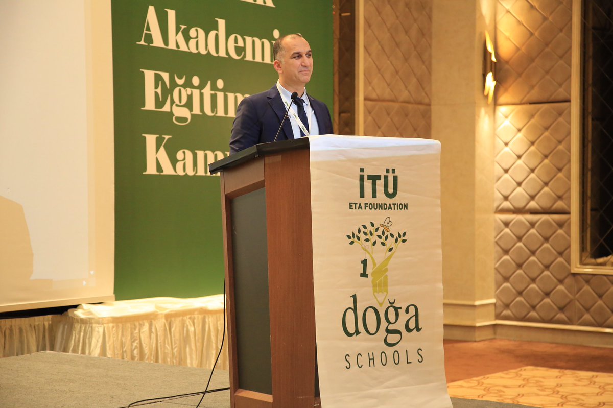 DogaOkullari's tweet photo. t-MBA Liderlik Akademisi Eğitim Kampı'nın ilk günü  Eğitimden Sorumlu Genel Müdür Yardımcımız Enis Eryaman ve Eğitim Direktörümüz Özgür Kapan’ın açılış konuşmaları ve geleceğin liderlerine başarılar dilemeleri ile başladı. https://t.co/LmHyhkYfj3