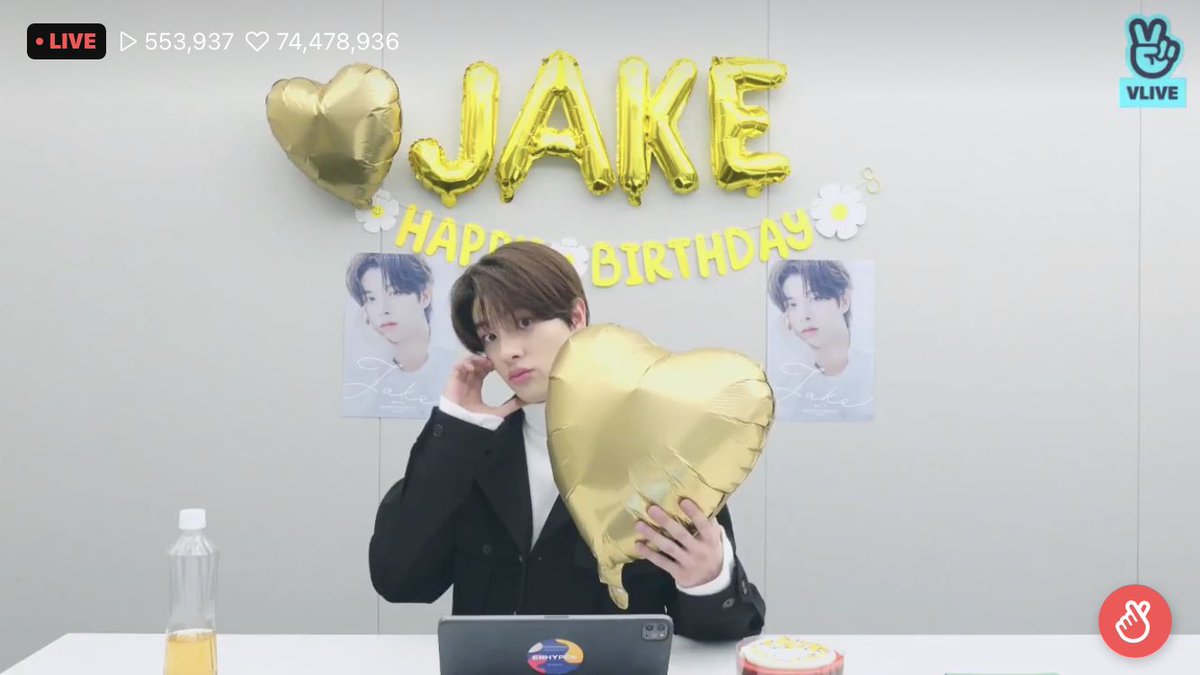 jakewonluver's tweet photo. happy birthday my love, ily🥺❤️ https://t.co/rl9Nl15cw1