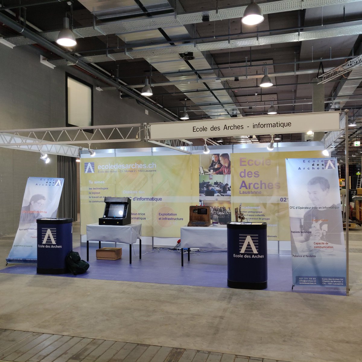 ecoledesarches's tweet photo. Prêts pour le #salondesmetiers #cfc #informatique #operateur #12eme #rasperrypi #turing #arcade https://t.co/wEAn0qUw7V