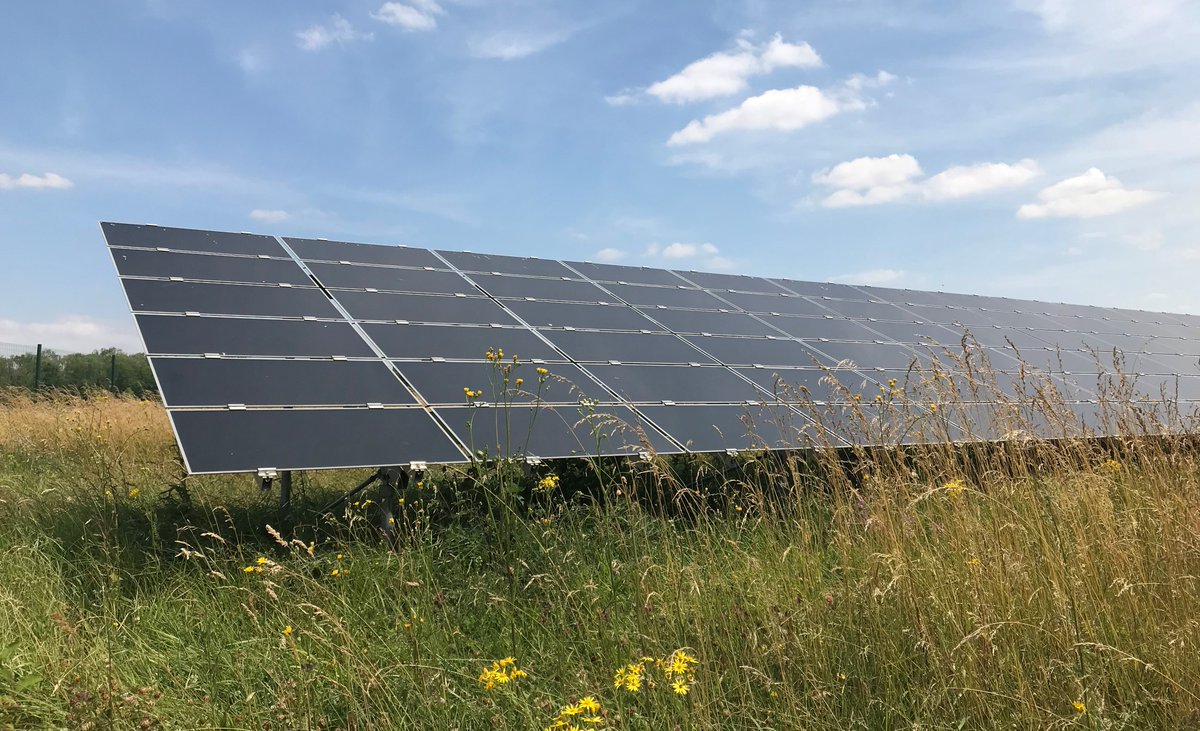 EDF_power's tweet photo. [#Solaire] Très heureux de remporter 10 nouveaux projets☀️ lors du dernier #AO de la @CRE_energie 🇫🇷

▶️ Avec 78 MW de capacité à construire🏗️, ces projets participent aux objectifs du #PlanSolaire d'@EDFofficiel 

cc @EDFENR_Officiel https://t.co/Y4anGZzJs2