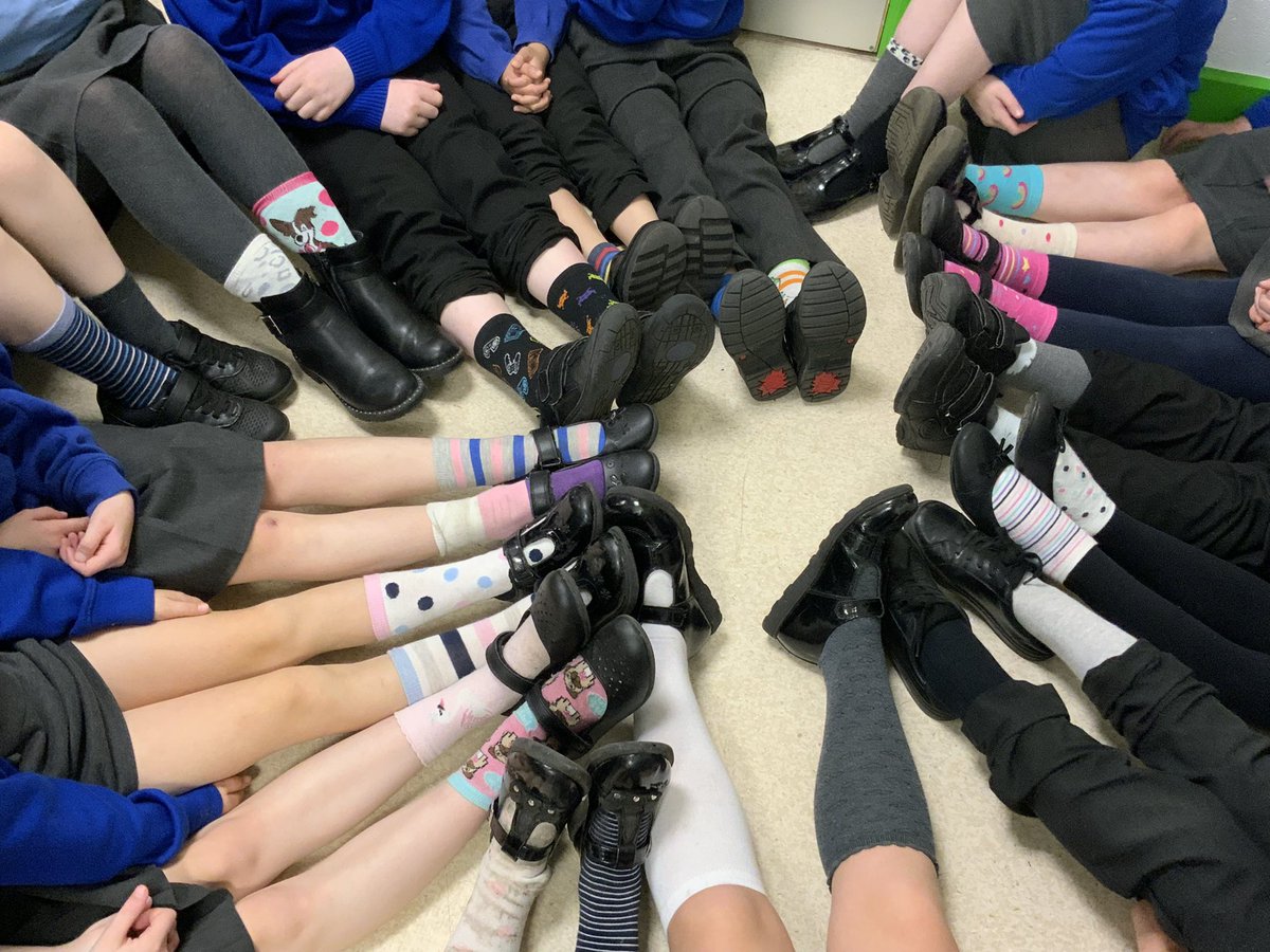 4B is taking part in odd socks day 🧦 #OneKindWord #OddSocksDay #KindnessWeek #AntiBullyingWeek