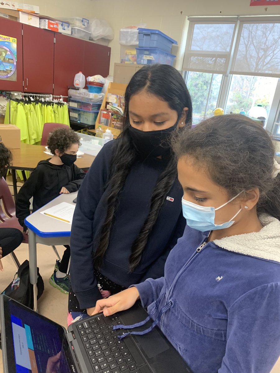 dpilla's tweet photo. 5th grade #fles Spanish Ss #interpersonalmode @ClaraBartonElem https://t.co/NUOmodSkts