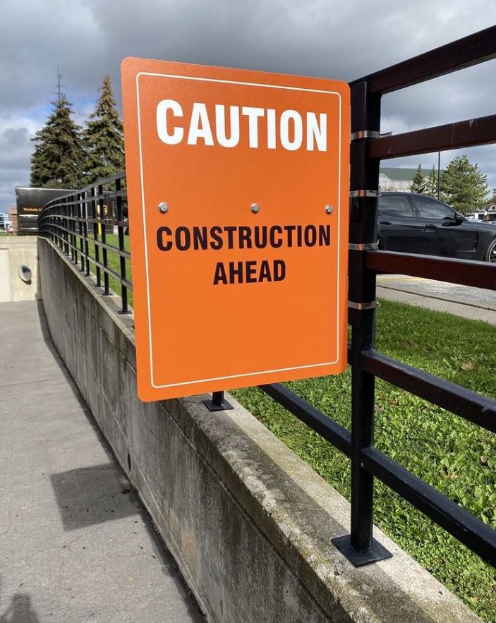 DixieSigns's tweet photo. We create and install custom #constructionsigns for both interior and exterior use, and they can be placed anywhere on your construction site.
#dixiesigns #signcompany #metalsign #aluminumsign #customsign #outdoorsign #stopsign #safetysigns #businesssigns #officesigns #signage https://t.co/SlLh7GjpO2