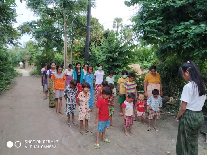 In Pe Kone village, east of Yin Mar Pin, people staged an evening strike on November 15 against the terrorist fascist army.
#WhatsHappeningInMyanmar 
#Nov15Coup 
#MyanmarMilitaryTerrorists 
#OurGovernmentNUG 
#Myanmar