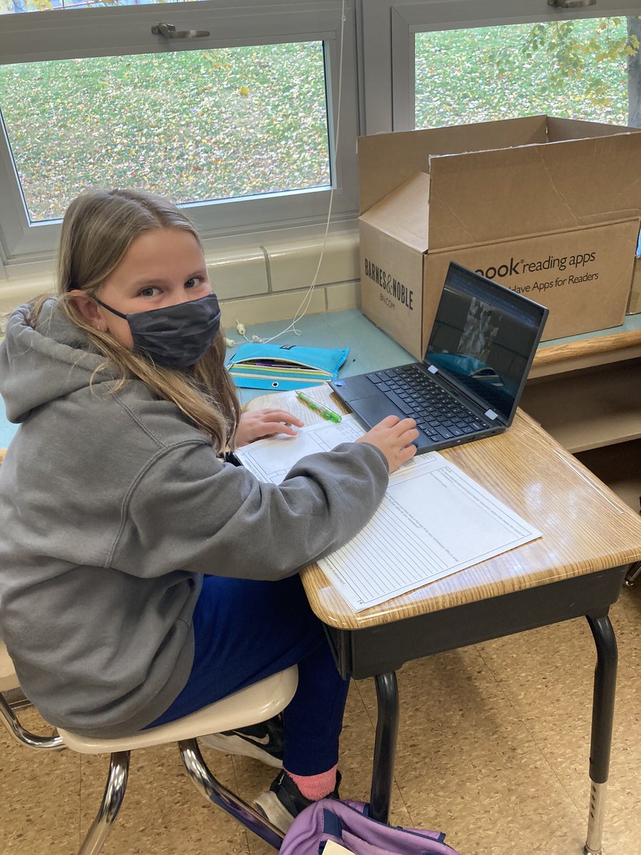 MrsBHsClass1's tweet photo. Comparing and contrasting Schoolyard Diversity data and proposing a project to increase our schoolyard biodiversity#rfesAEW#bcpsAEW @missyfanshaw @RodgersForgeES https://t.co/0lnLWbwILA
