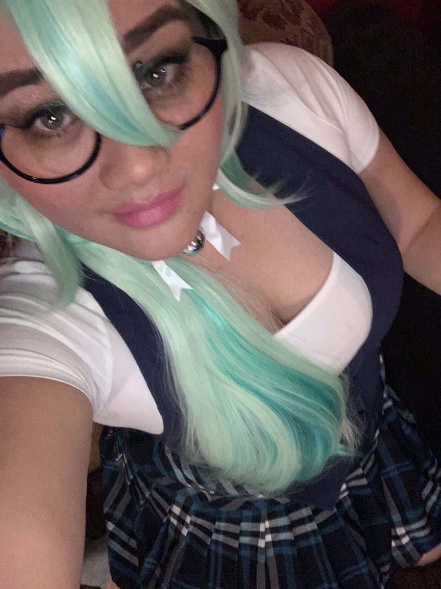 daku_bara's tweet photo. That one time I character bounded as Sucrose! Catch me live on Twitch, Tuesdays, Thursday and Saturdays! #cosplaystreamer #twitchaffiliate #smallstreamer #sucrosecosplay #sucrose #genshinimpact #twitchfun #gamergirl #dakubara #dakucosplays https://t.co/oyJTP2sG0S