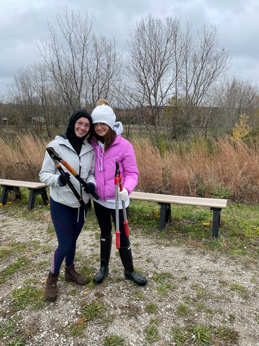 Loyola Academy tweet media