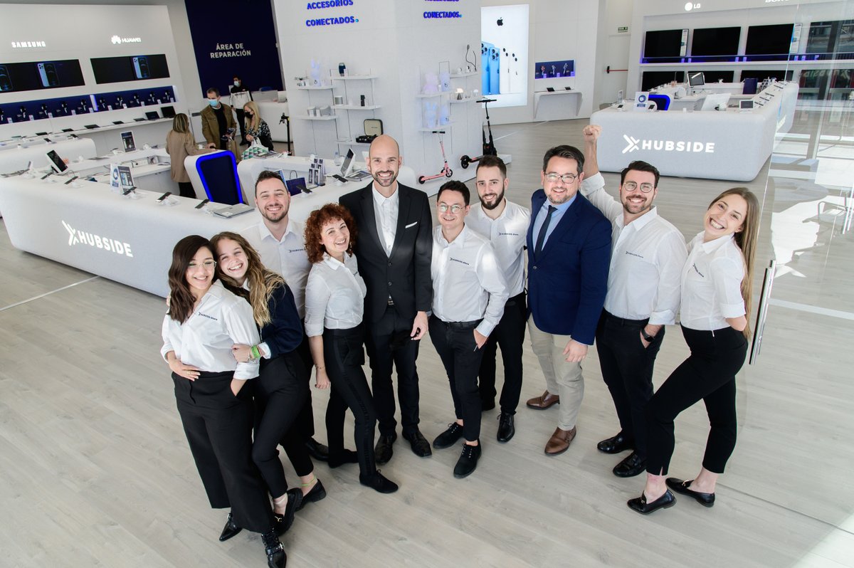 HubsideES's tweet image. ¿Sabes que hemos abierto una nueva tienda de Hubside.store en Zaragoza?💙

📍 Hubside.Store Zaragoza - Travesía Jardines Reales, 7 - 50021

Nuestros expertos en tecnología te ayudarán a elegir el dispositivo que más se adapte a tus necesidades 😍