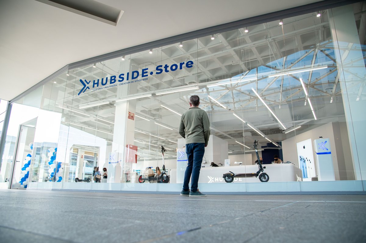 HubsideES's tweet image. ¿Sabes que hemos abierto una nueva tienda de Hubside.store en Zaragoza?💙

📍 Hubside.Store Zaragoza - Travesía Jardines Reales, 7 - 50021

Nuestros expertos en tecnología te ayudarán a elegir el dispositivo que más se adapte a tus necesidades 😍