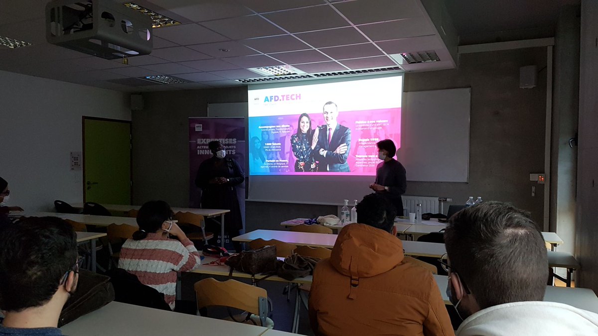 TelecomStE's tweet photo. [EN DIRECT] Merci aux #entreprises qui participent aux conférences #métiers destinées aux étudiants de @TelecomStE, en dernière année d'#ingénieur !

@AFD_TECH @Amaris @CourbonSoftware @EskerFrance @medianesysteme @orange @SopraSteria @ViaviSolutions 

@carnot_tsn https://t.co/4FuoZhZojN
