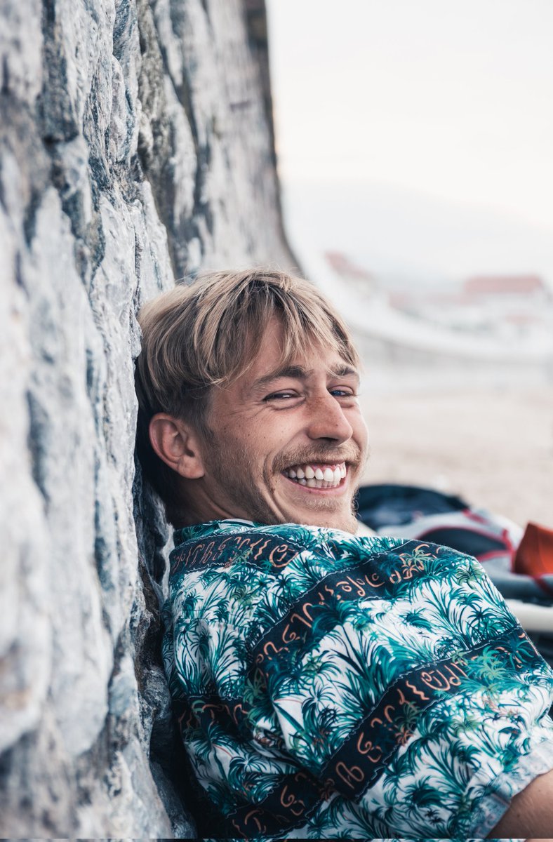 egureneth's tweet photo. @BraydenCreation Smile cause why not! https://t.co/mPcZF3nUIj