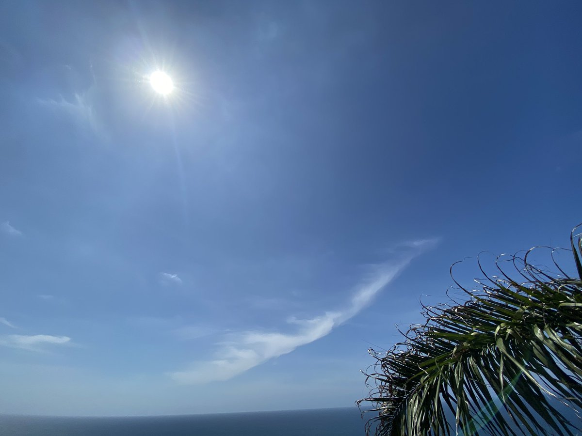 umcebodesign's tweet photo. Love the clouds in Toti- I could see a seahorse in this one :) https://t.co/UWePejwV6k