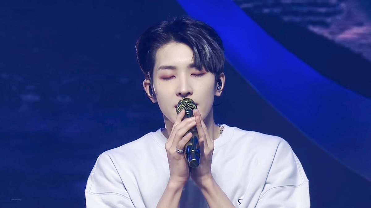 LIMERENCE717's tweet photo. 211114 POWER OF LOVE❤️
#세븐틴 #원우 #WONWOO
@pledis_17 https://t.co/axfasGOi0I