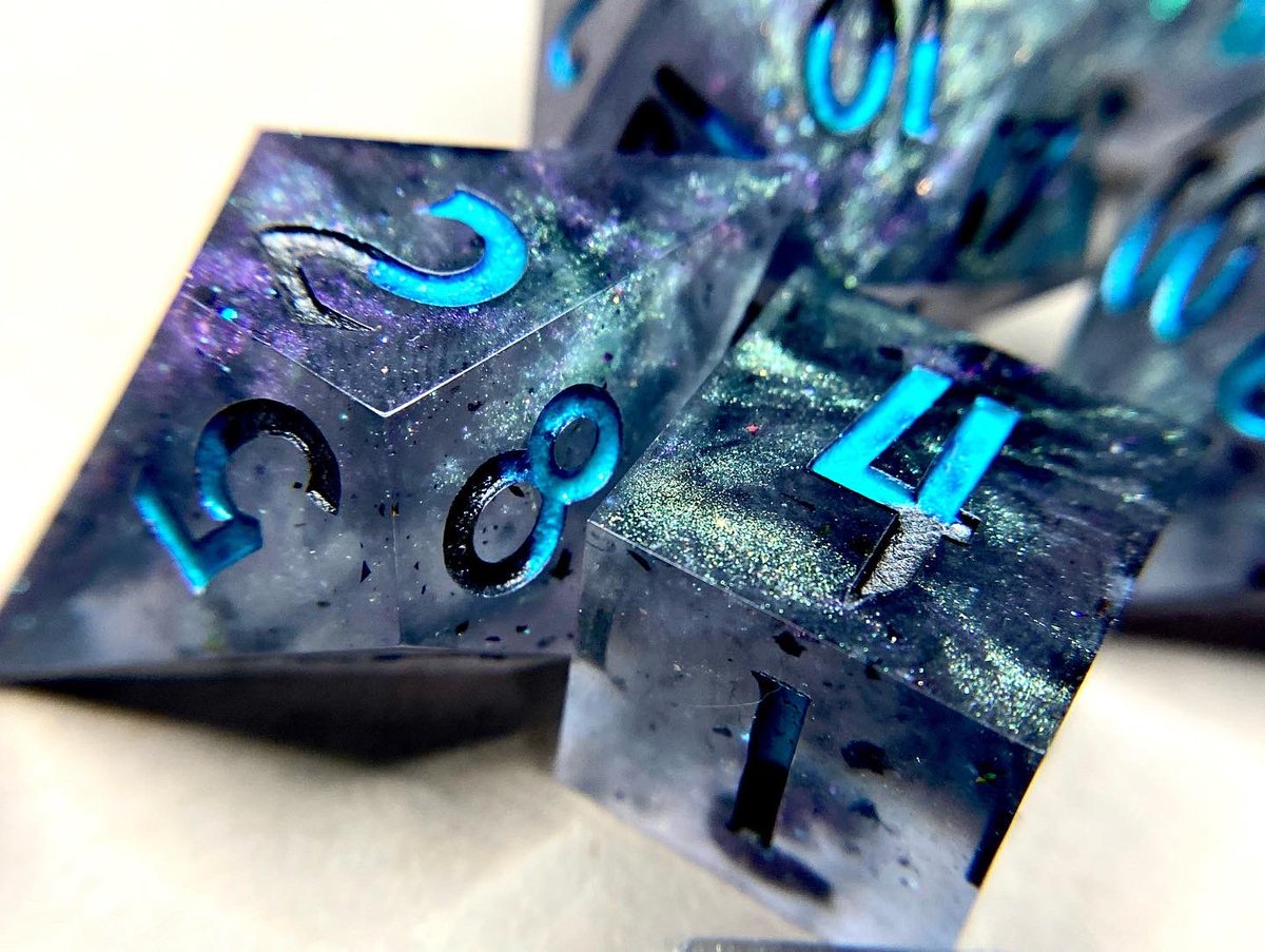 WitchDoctorDice's tweet photo. Finished up the set I made with @CritCastResin #dice #handmadedice #DnD #ttrpg https://t.co/3jkUl9PNez