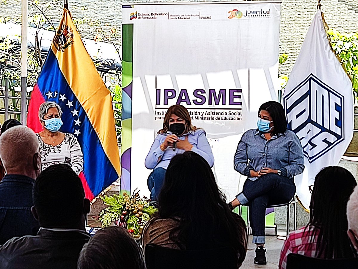 #15Nov || Min. <a href="/_LaAvanzadora/">Yelitze Santaella</a> propone debate y mesa trabajo con la fuerza laboral para la transformación profunda del <a href="/IpasmeOficial/">Ipasme Oficial</a>, tal como lo instruyó el Pdte. <a href="/NicolasMaduro/">Nicolás Maduro</a>. 

@MPPEDUCACION <a href="/laraydv/">Yessenia Lara</a> 
<a href="/walkira_zurita/">Walkira Zurita</a> 

#72AniversarioIPASME 🇻🇪 #IpasmeTieneConQué #CubaVive