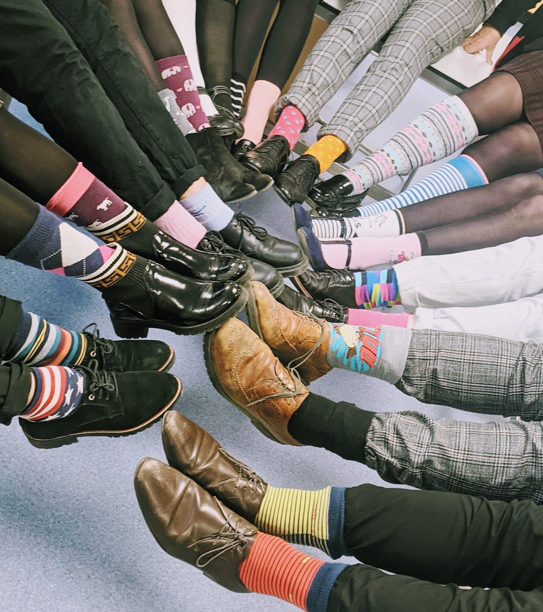 Castlefordsci's tweet photo. Team Science rocking the #OddSocks for @YoungMindsUK #AntiBullyingWeek https://t.co/Bh1LU9tduK
