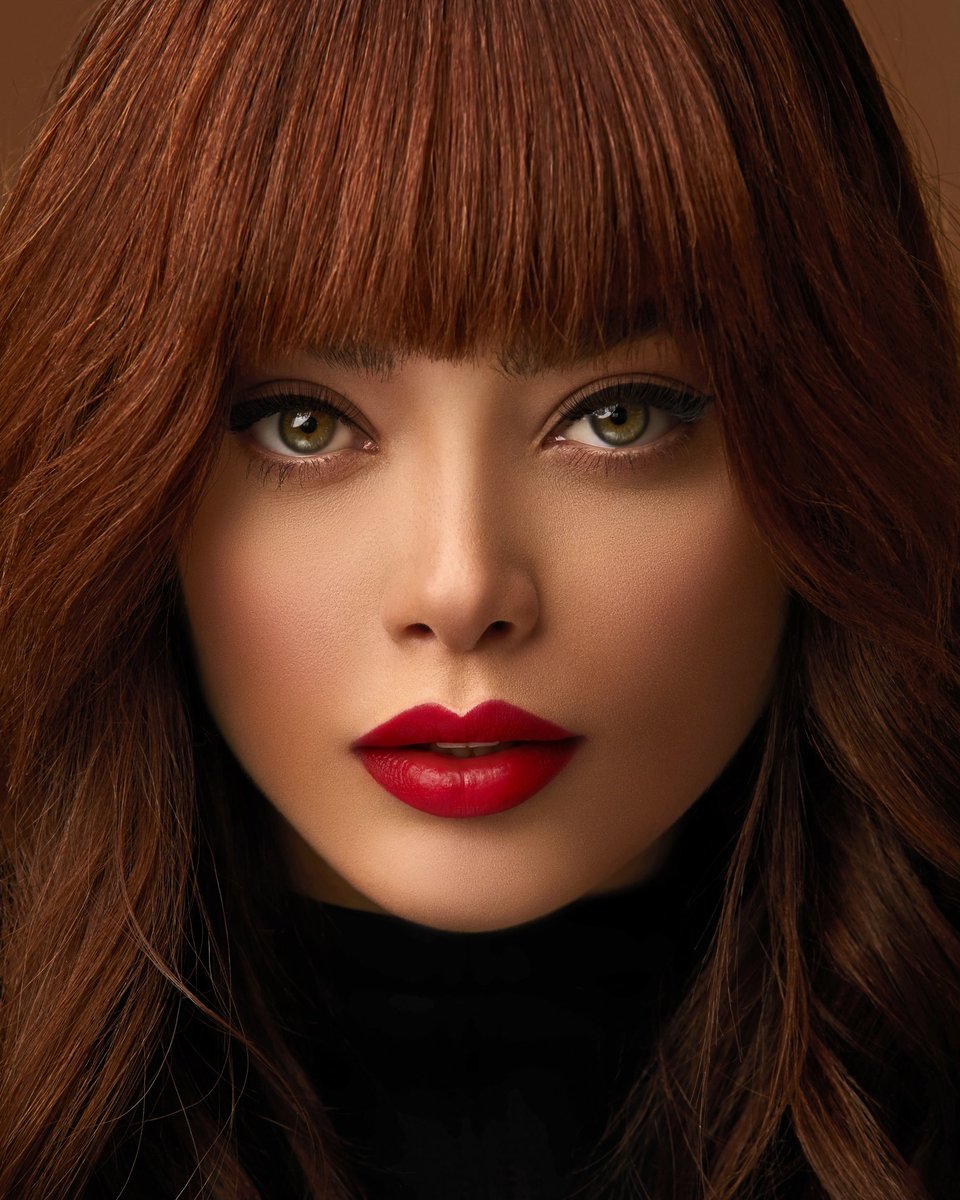 TAKIEMOTO's tweet photo. Everyday glam on the beat! 💋🍒https://t.co/tcK4Uv9vI0 

#styleinspo #styleblogger #beautybloggers #shimmer #highlighterpalette #glowup #makeupartistsworldwide #undiscovered_muas #takiemotocosmetics #makeupoftheday https://t.co/bXPwTB3Ans