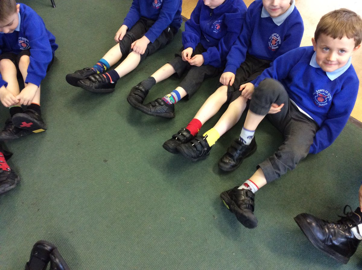 AppleySaintsCE's tweet photo. #ABASY1 have celebrated #OddSocksDay . We have started our focus sessions for #AntiBullyingWeek by thinking of kind words to say to others.
#ABASPSHE @WN6_Mums @FriendsPrimary https://t.co/uGdPPgIRMw
