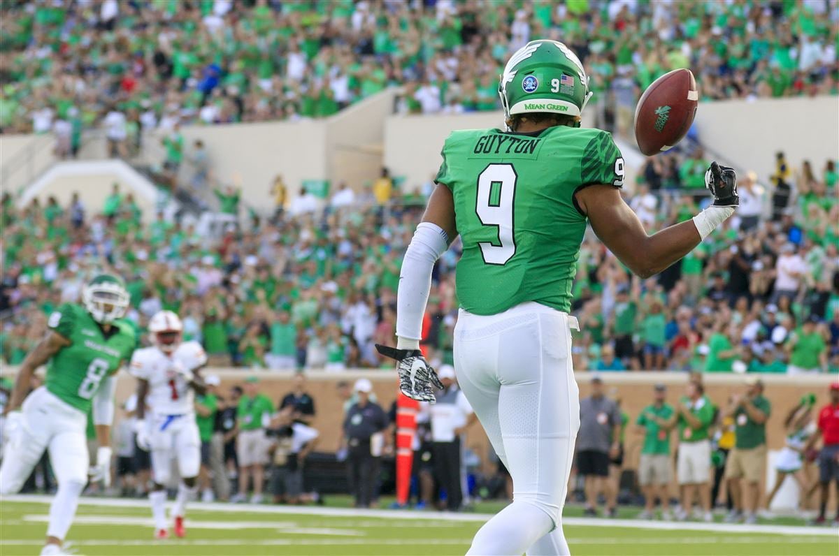 willsnupe's tweet photo. Blessed to say I have received my eighth Division 1 offer from @MeanGreenFB

@LukeWaleriusUNT https://t.co/UJvlxnWS7i